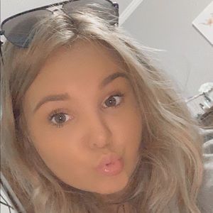 Meet your Posher, Savannah